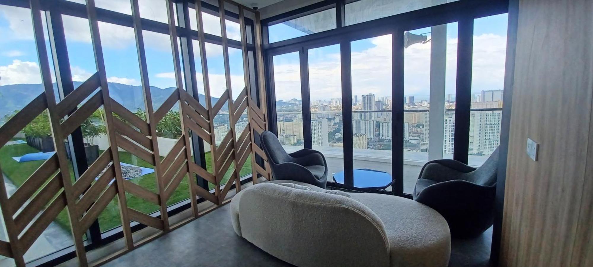 Stylish Urban Penang - With Infinite Pool Apartment Jelutong