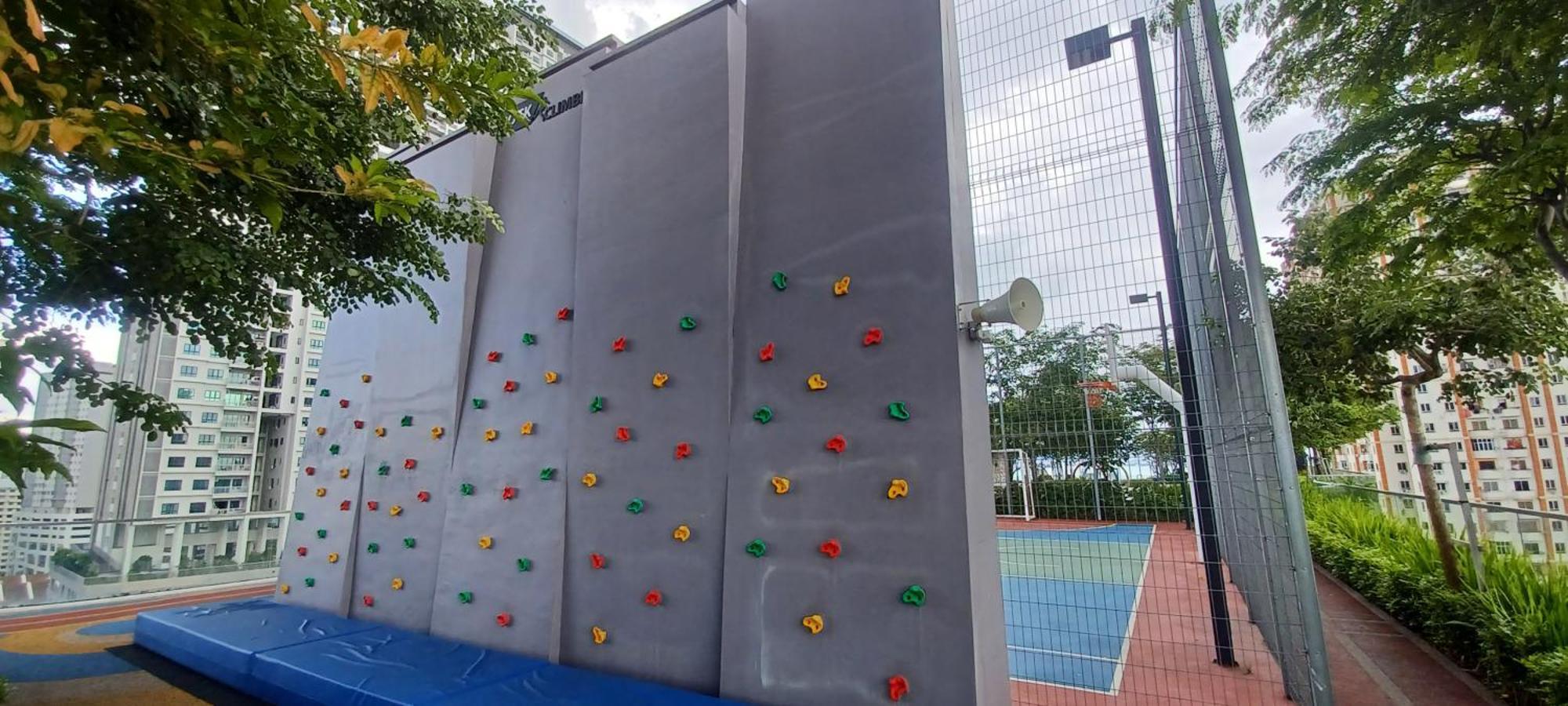 Stylish Urban Penang - With Infinite Pool Apartment